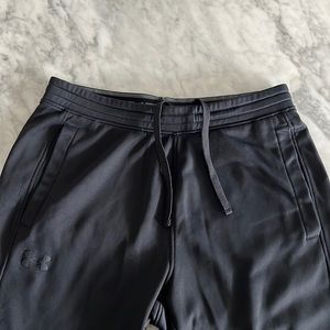 Under Armour Sweatpants Black Loose Fit
